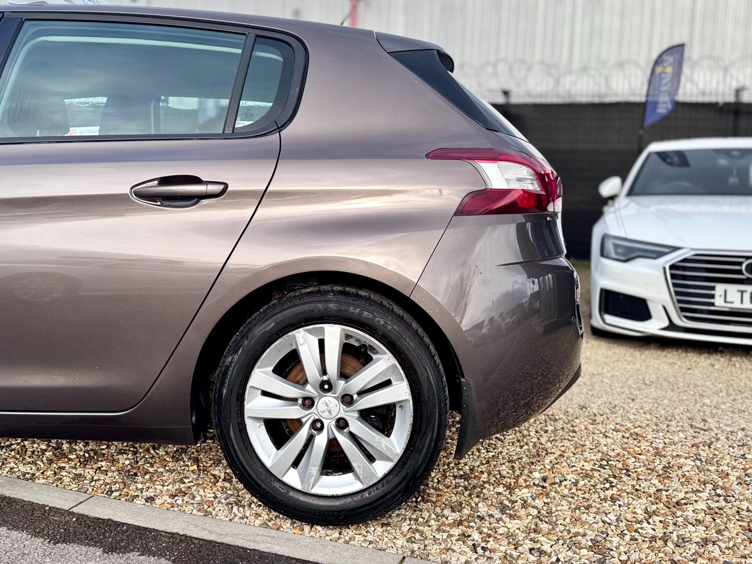 Used Peugeot 308 2014 for sale - 77578967: Photo 23