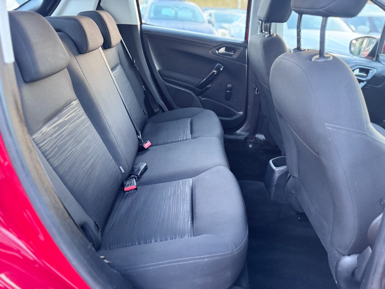 Used Peugeot 208 2013 for sale - 76945864: Photo 12