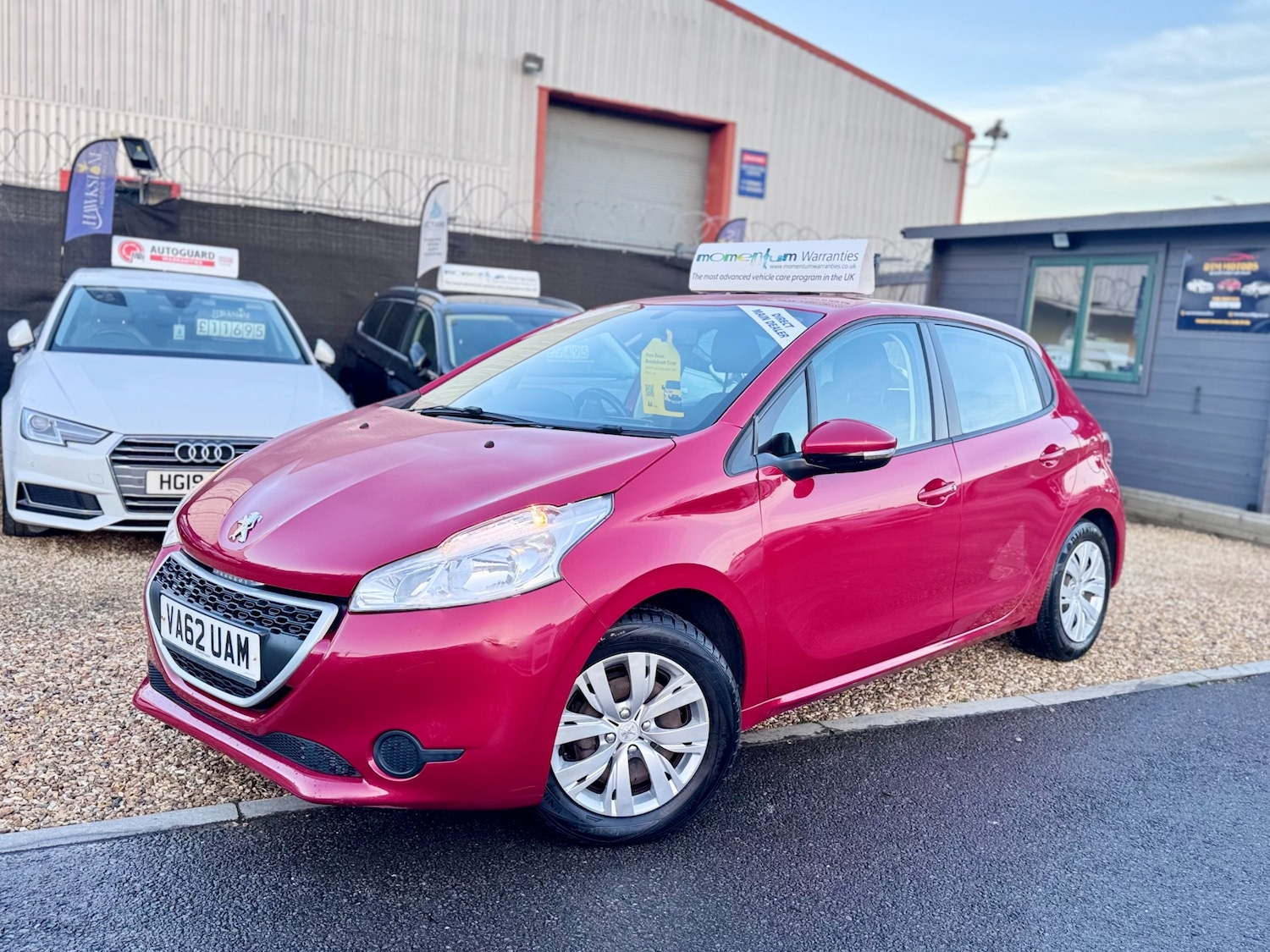 Used Peugeot 208 2013 for sale - 76945864: Photo 3