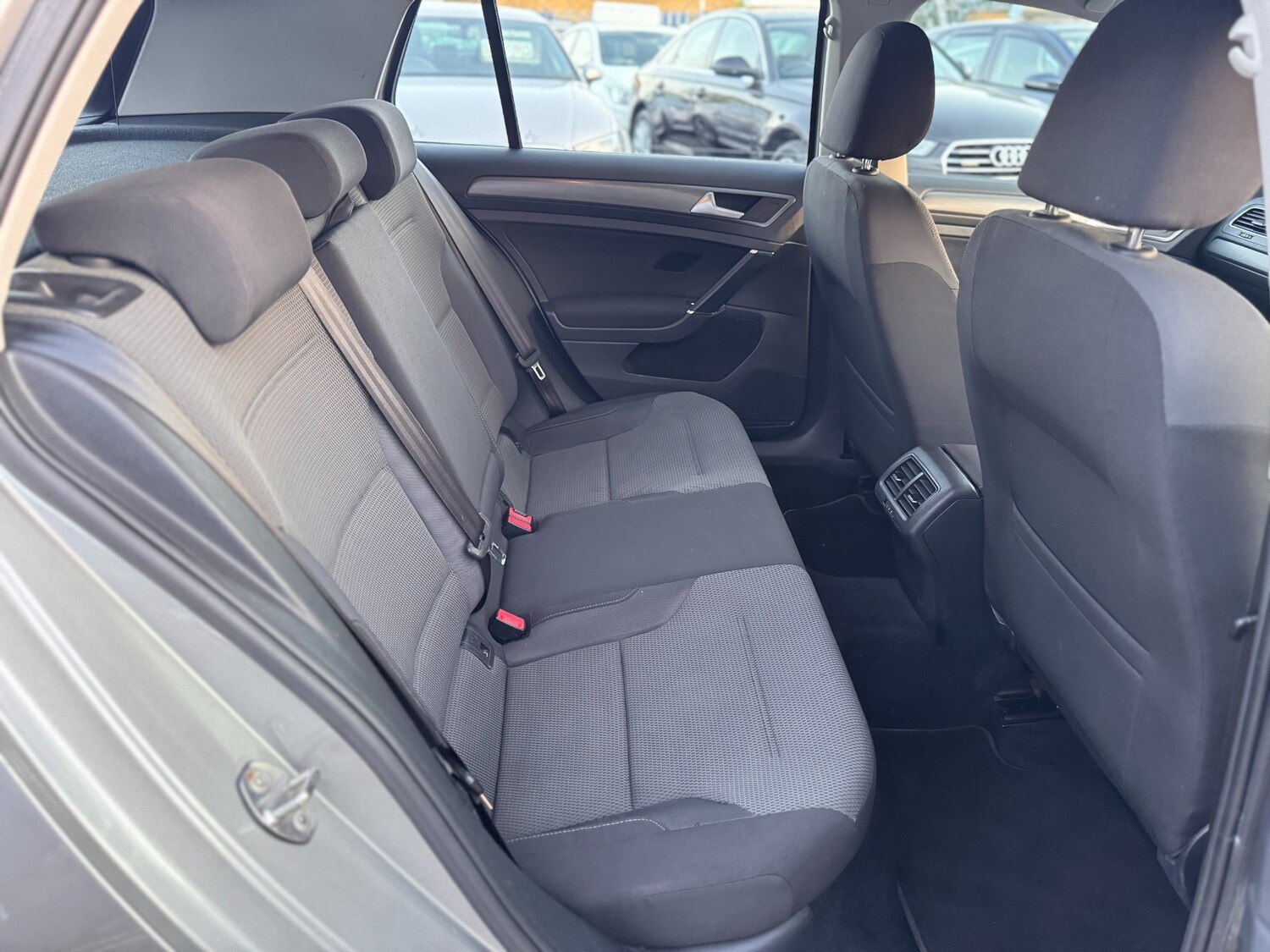 Used Volkswagen Golf 2013 for sale - 77297326: Photo 36