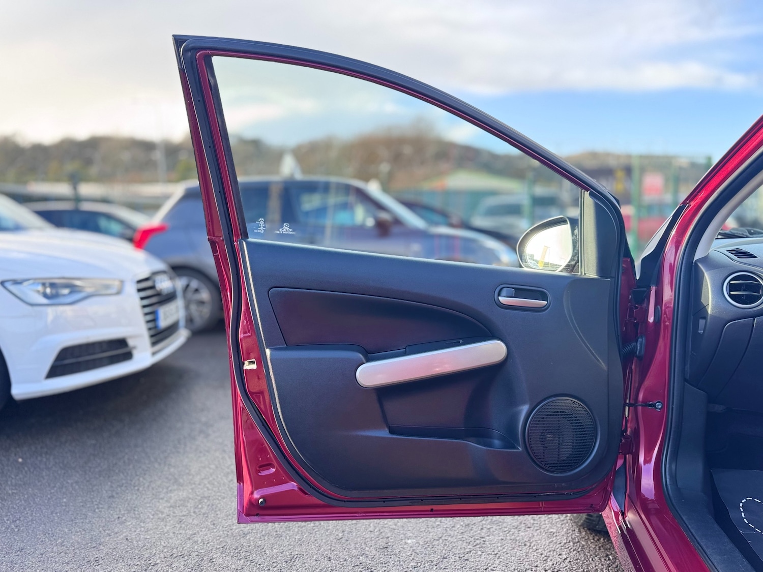 Used Mazda Mazda2 2011 for sale - 77461259: Photo 41