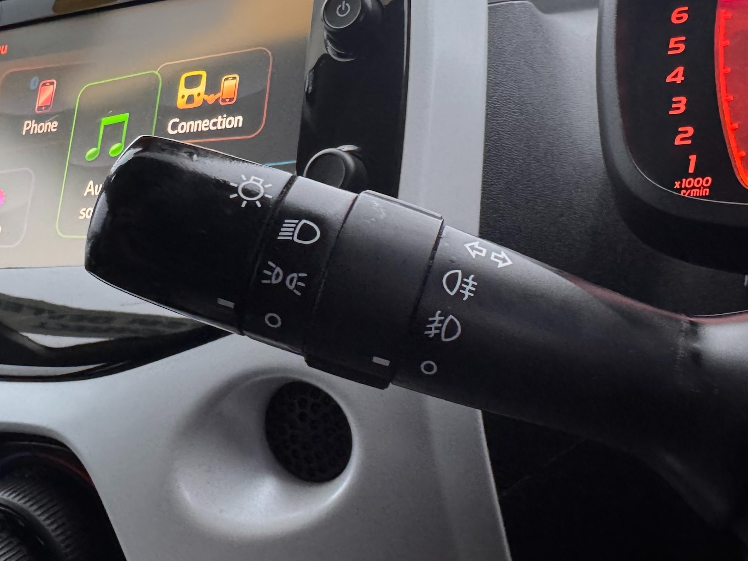 Used Toyota AYGO 2017 for sale - 77051742: Photo 32