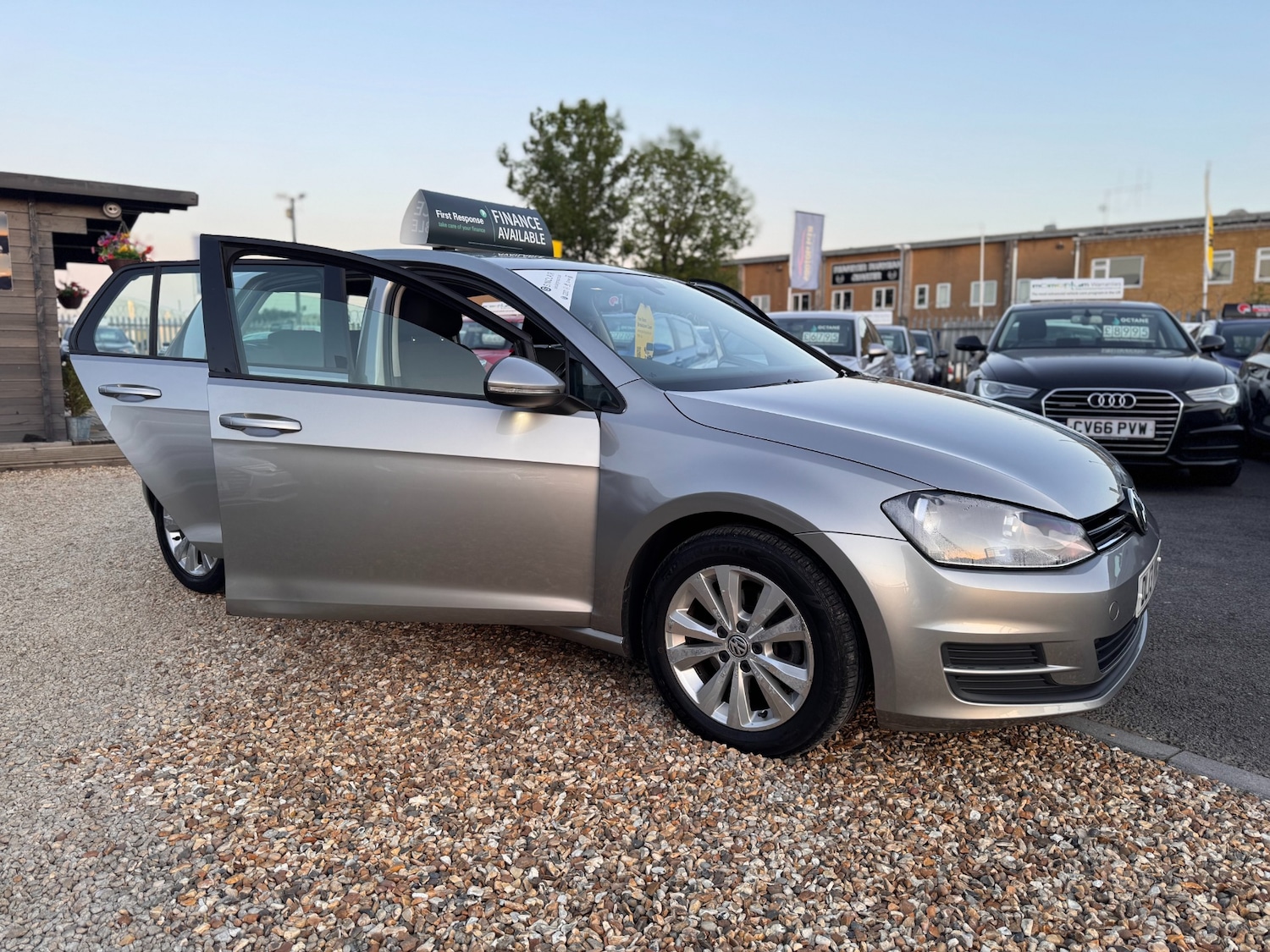 Used Volkswagen Golf 2013 for sale - 76157459: Photo 42