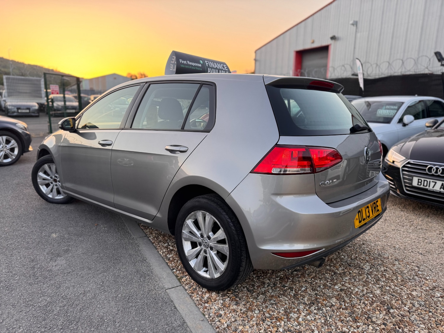 Used Volkswagen Golf 2013 for sale - 76157459: Photo 6