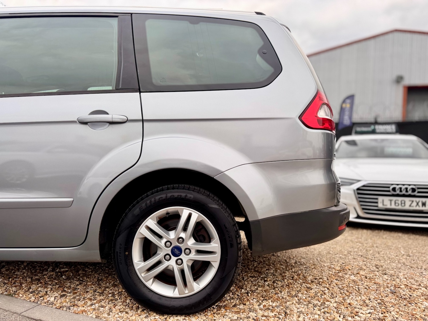 Used Ford Galaxy 2013 for sale - 76366296: Photo 24