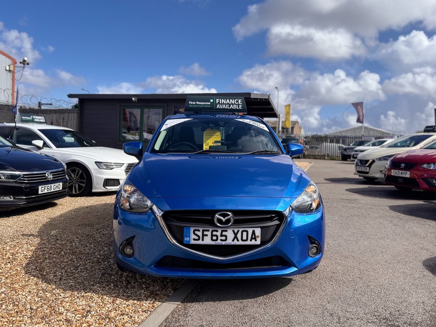 Used Mazda Mazda2 2015 for sale - 76157504: Photo 2