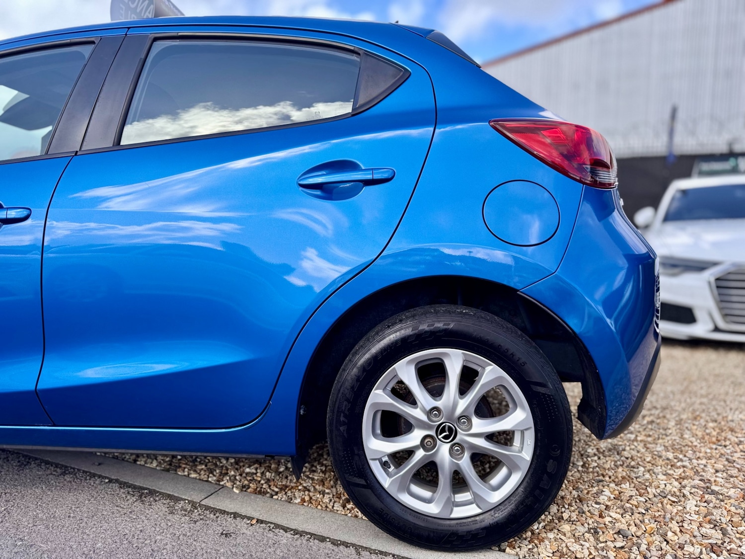 Used Mazda Mazda2 2015 for sale - 76157504: Photo 23
