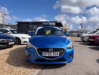 Used Mazda Mazda2 2015 for sale - 76157504: Photo 2