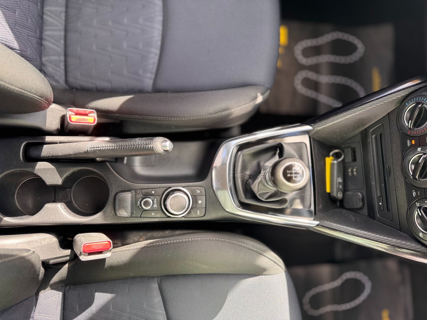 Used Mazda Mazda2 2015 for sale - 76157504: Photo 36