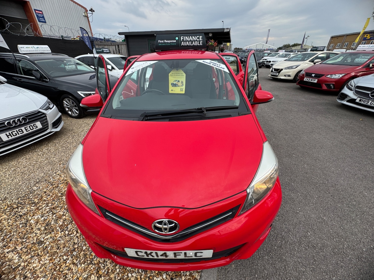 Used Toyota Yaris 2014 for sale - 76576822: Photo 43