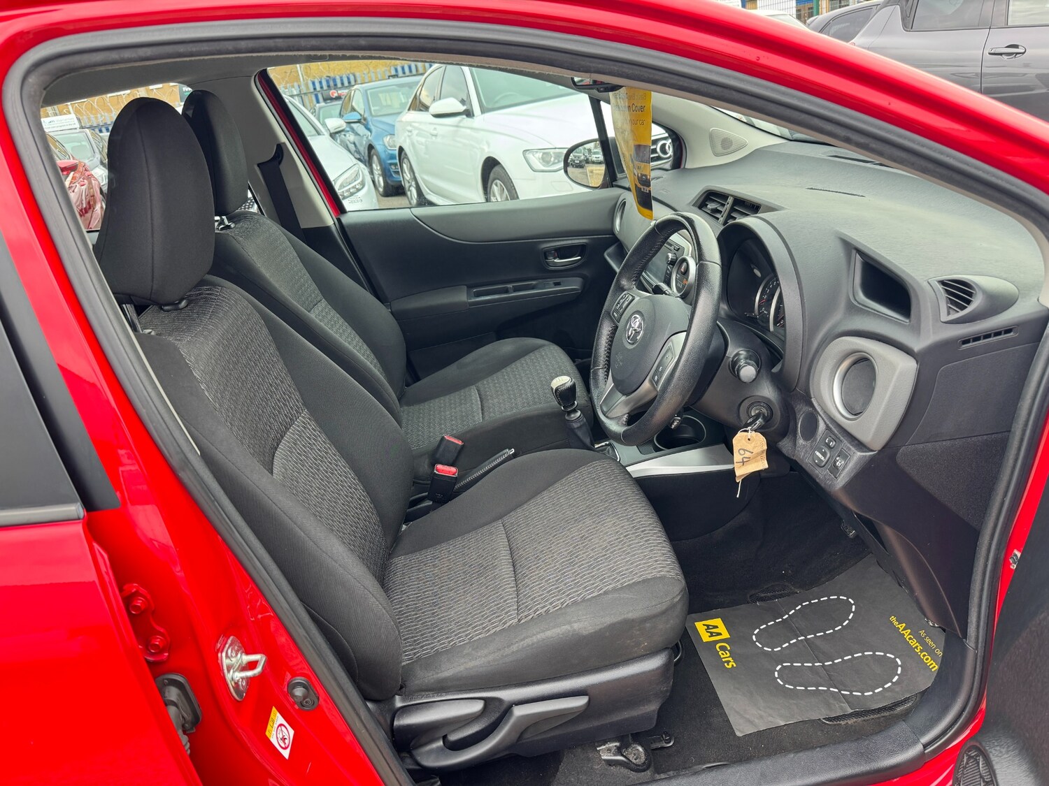 Used Toyota Yaris 2014 for sale - 76576822: Photo 8