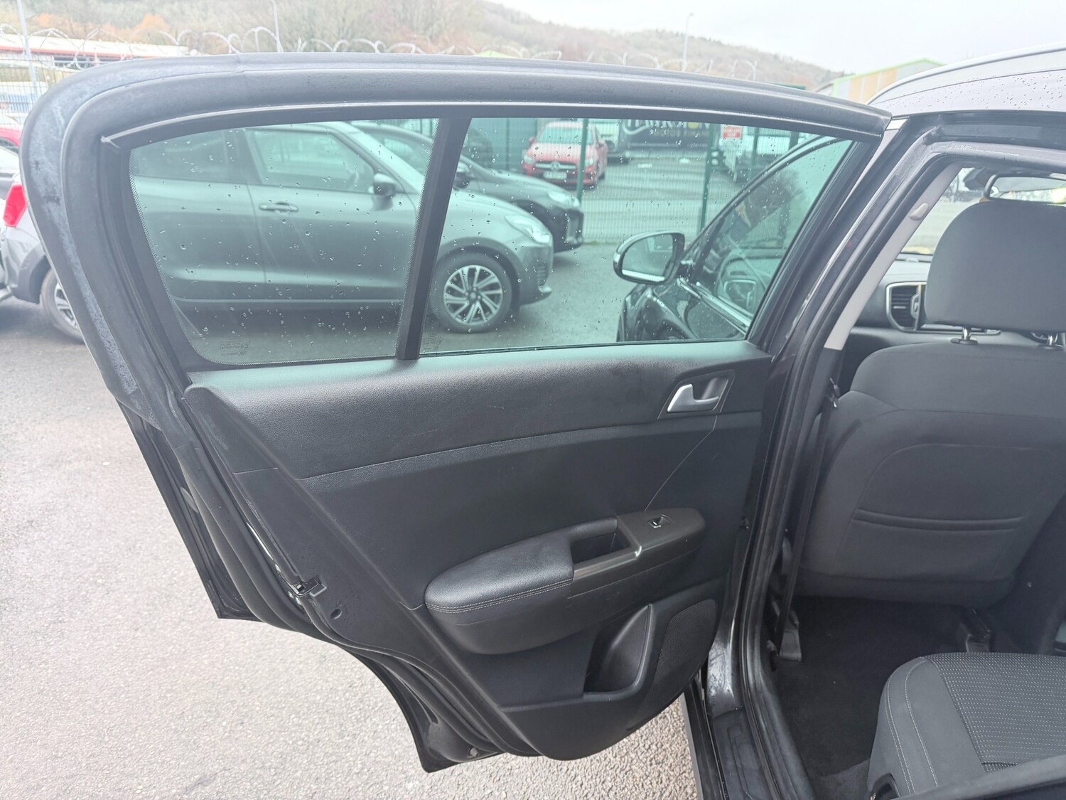 Used Kia Sportage 2017 for sale - 77950535: Photo 38