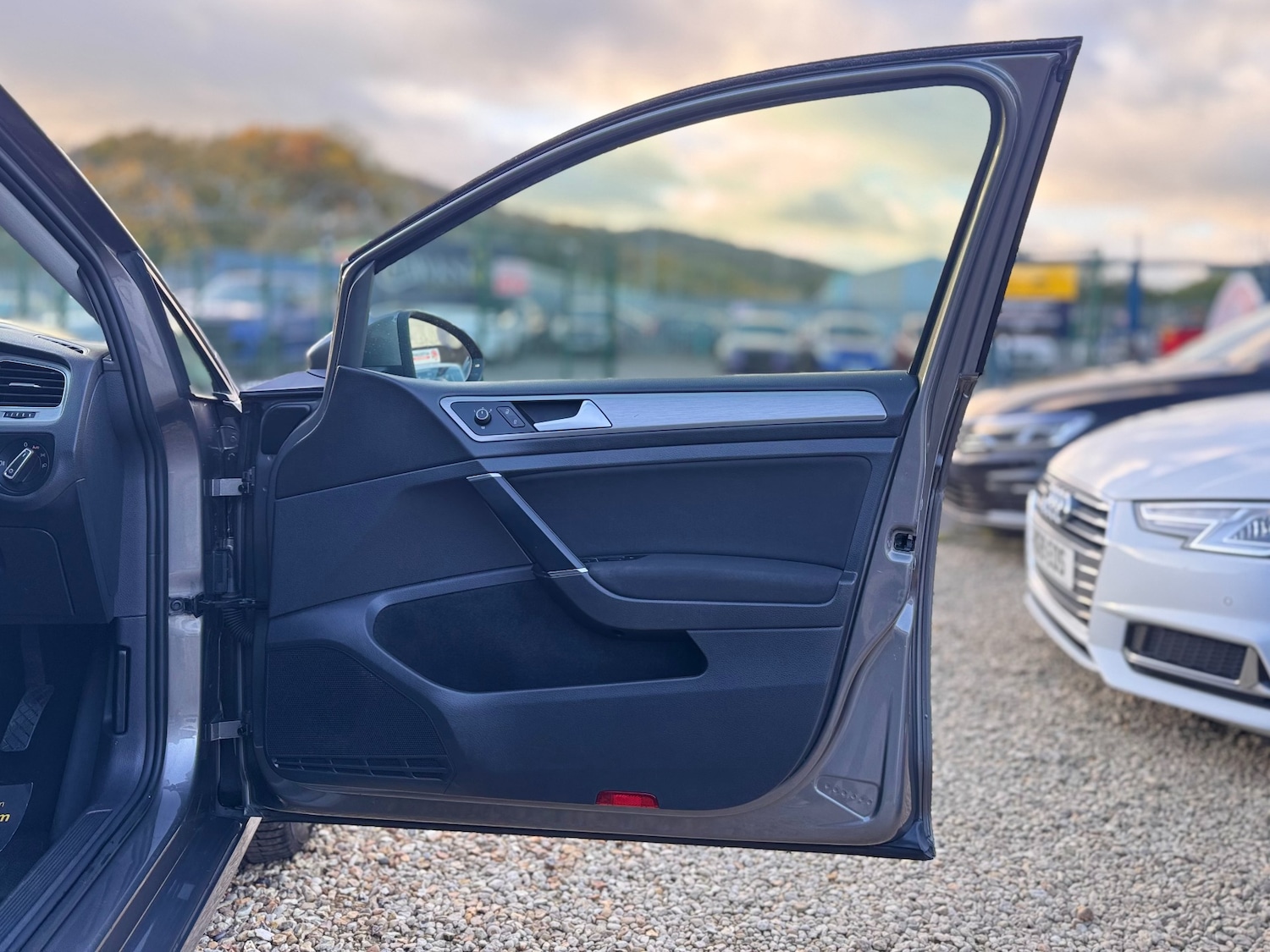 Used Volkswagen Golf 2014 for sale - 76384306: Photo 25