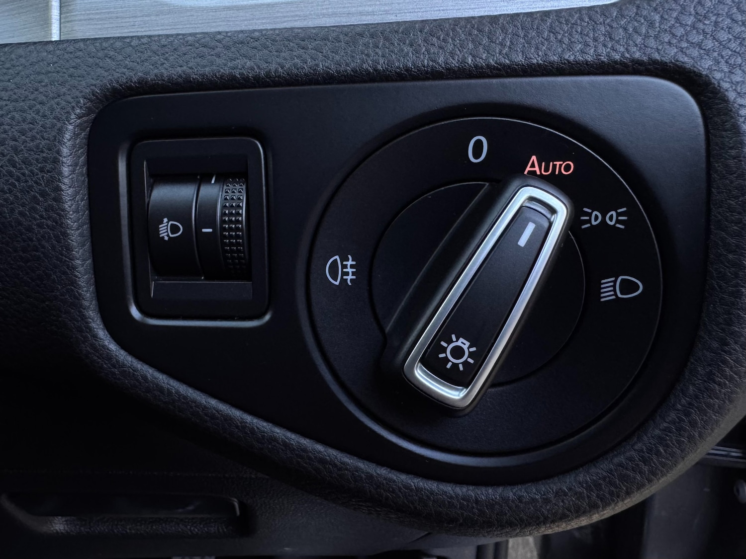 Used Volkswagen Golf 2014 for sale - 76384306: Photo 27