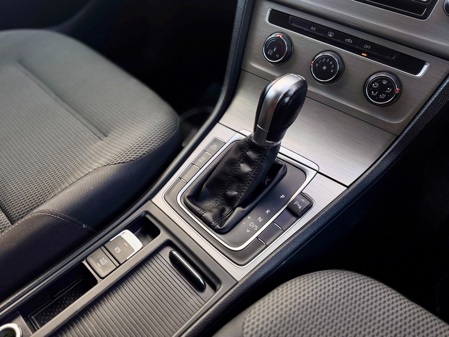 Used Volkswagen Golf 2014 for sale - 76384306: Photo 35