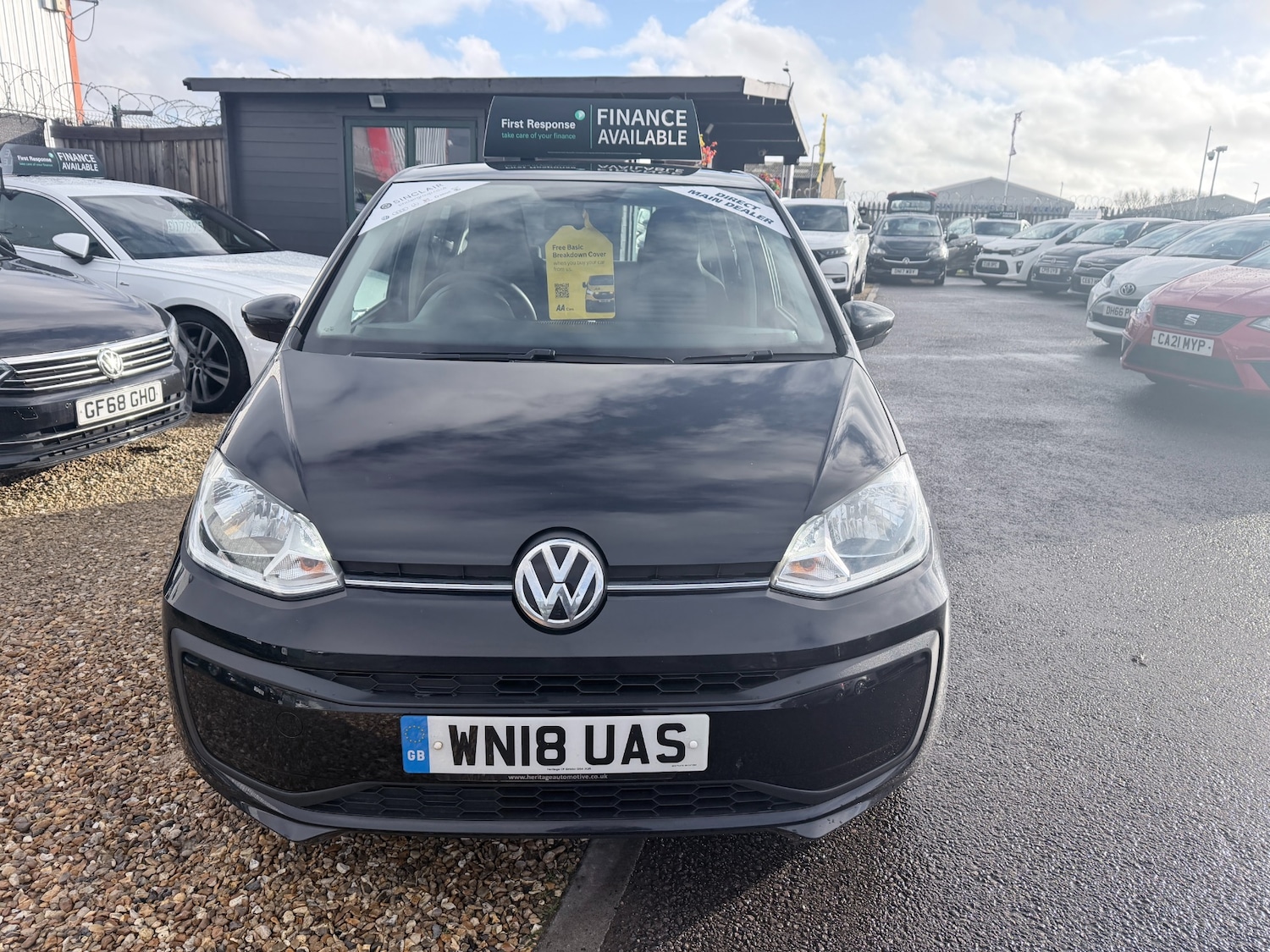 Used Volkswagen up! 2018 for sale - 77324532: Photo 2