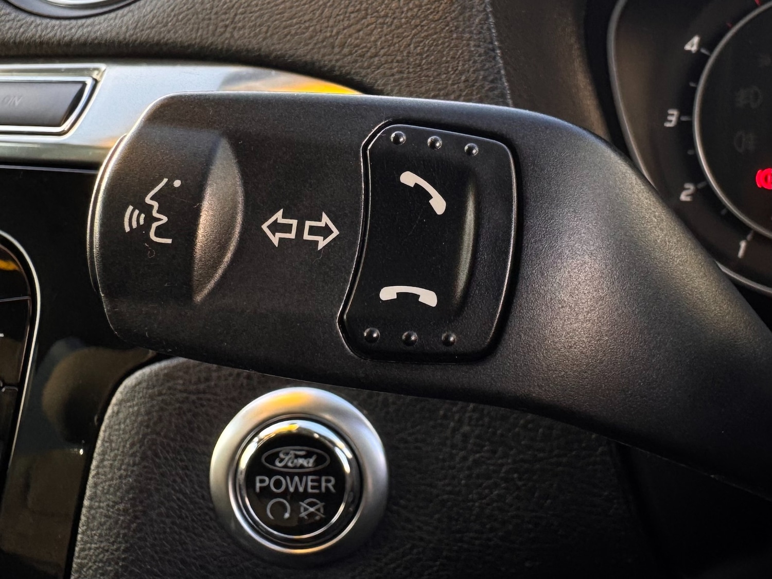 Used Ford S-Max 2015 for sale - 77051732: Photo 32