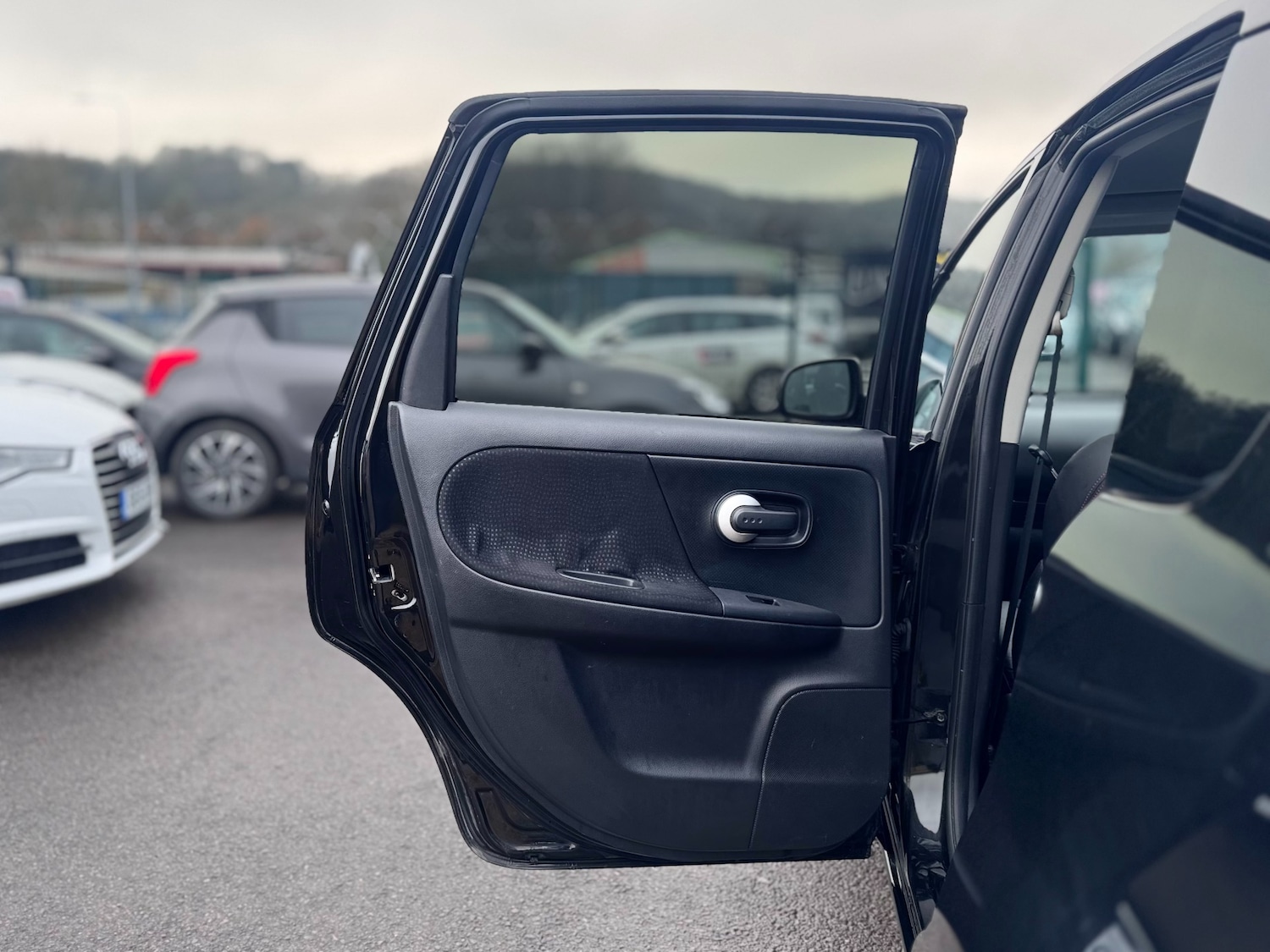 Used Nissan Note 2011 for sale - 77261471: Photo 39