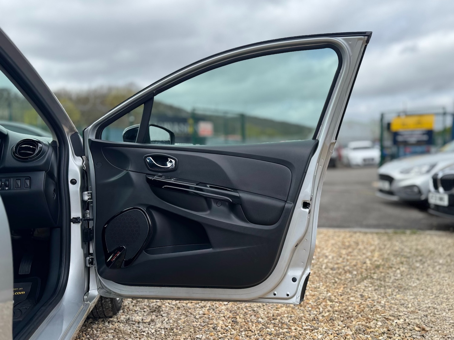 Used Renault Clio 2014 for sale - 78139223: Photo 23