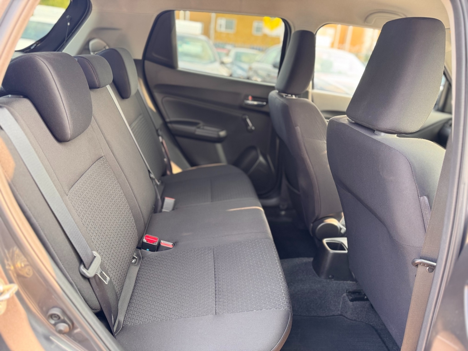 Used Suzuki Swift 2022 for sale - 76957495: Photo 9