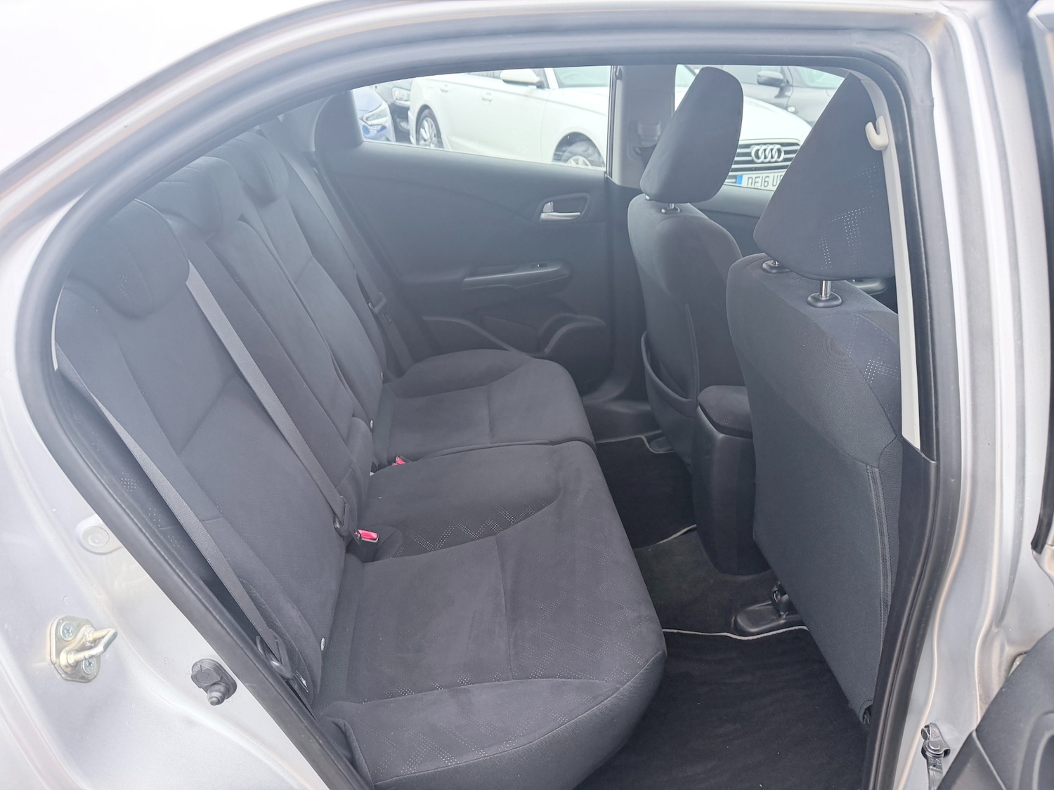 Used Honda Civic 2012 for sale - 77716583: Photo 9