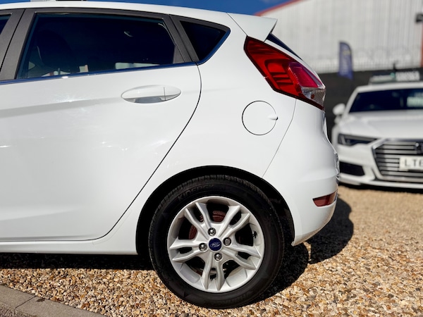 Used Ford Fiesta 2014 for sale - 76319791: Photo 23