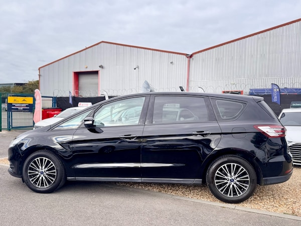 Used Ford S-Max 2016 for sale - 76236429: Photo 17