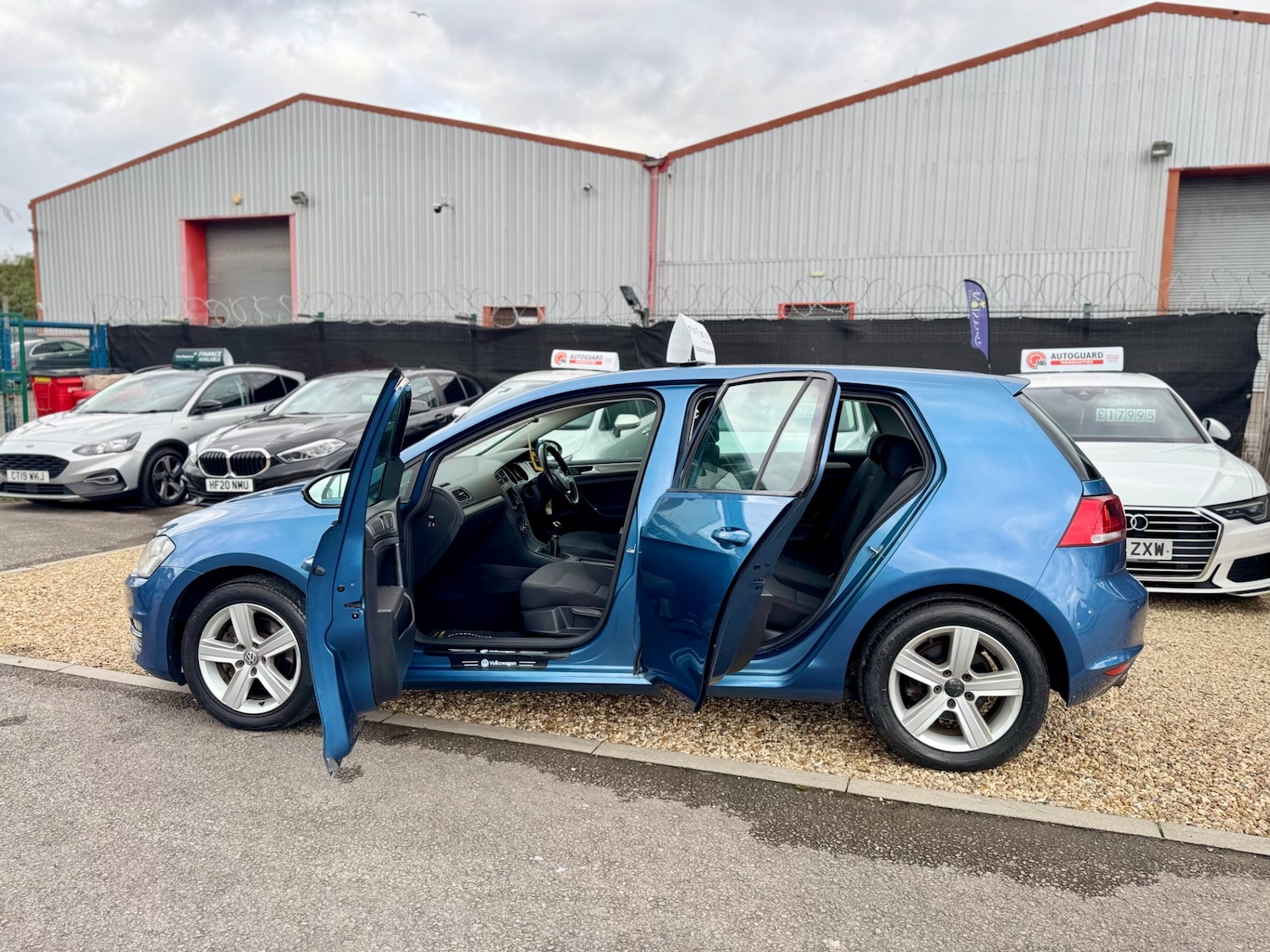 Used Volkswagen Golf 2014 for sale - 78139333: Photo 43