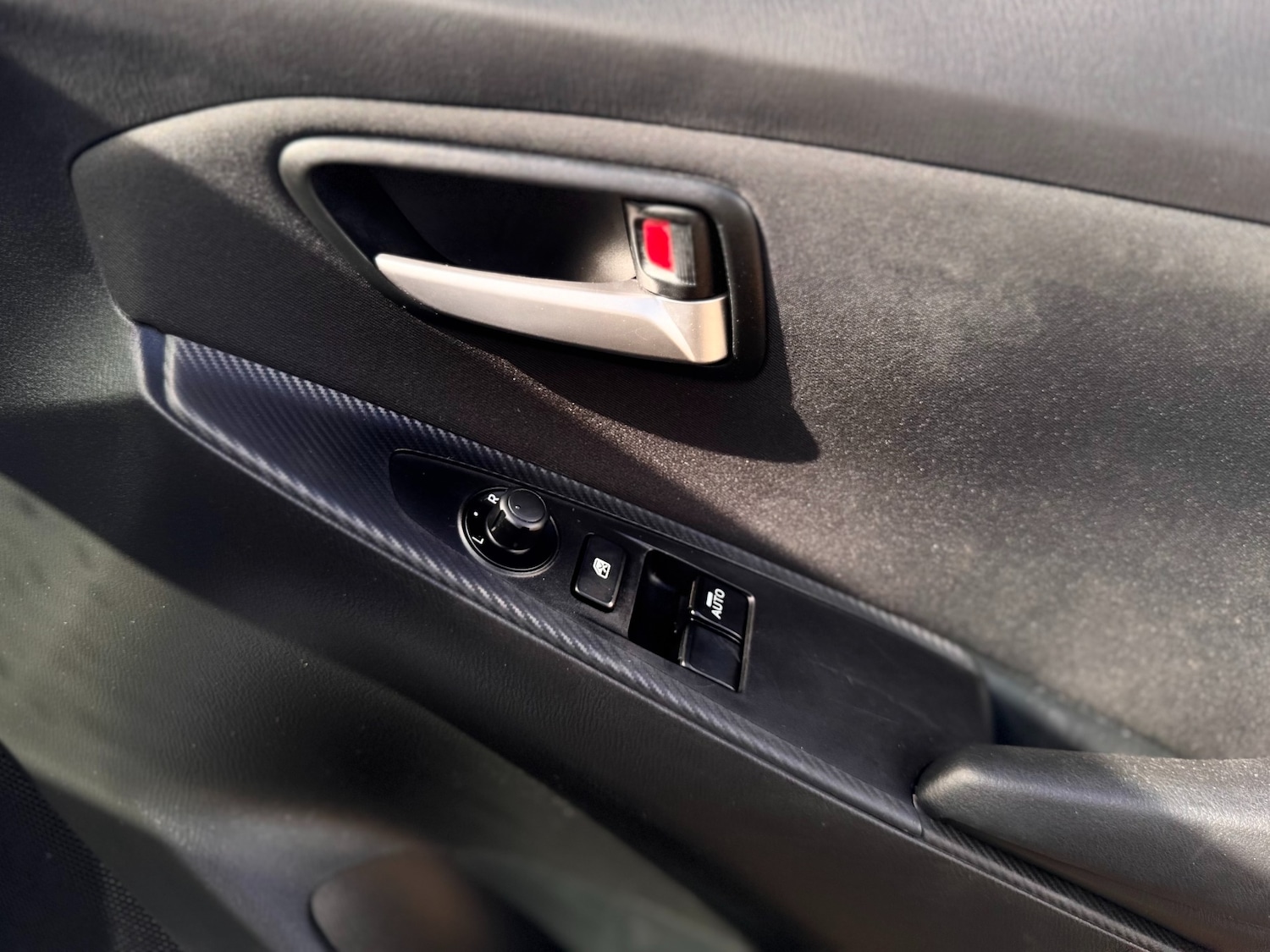 Used Mazda Mazda2 2015 for sale - 76652834: Photo 26