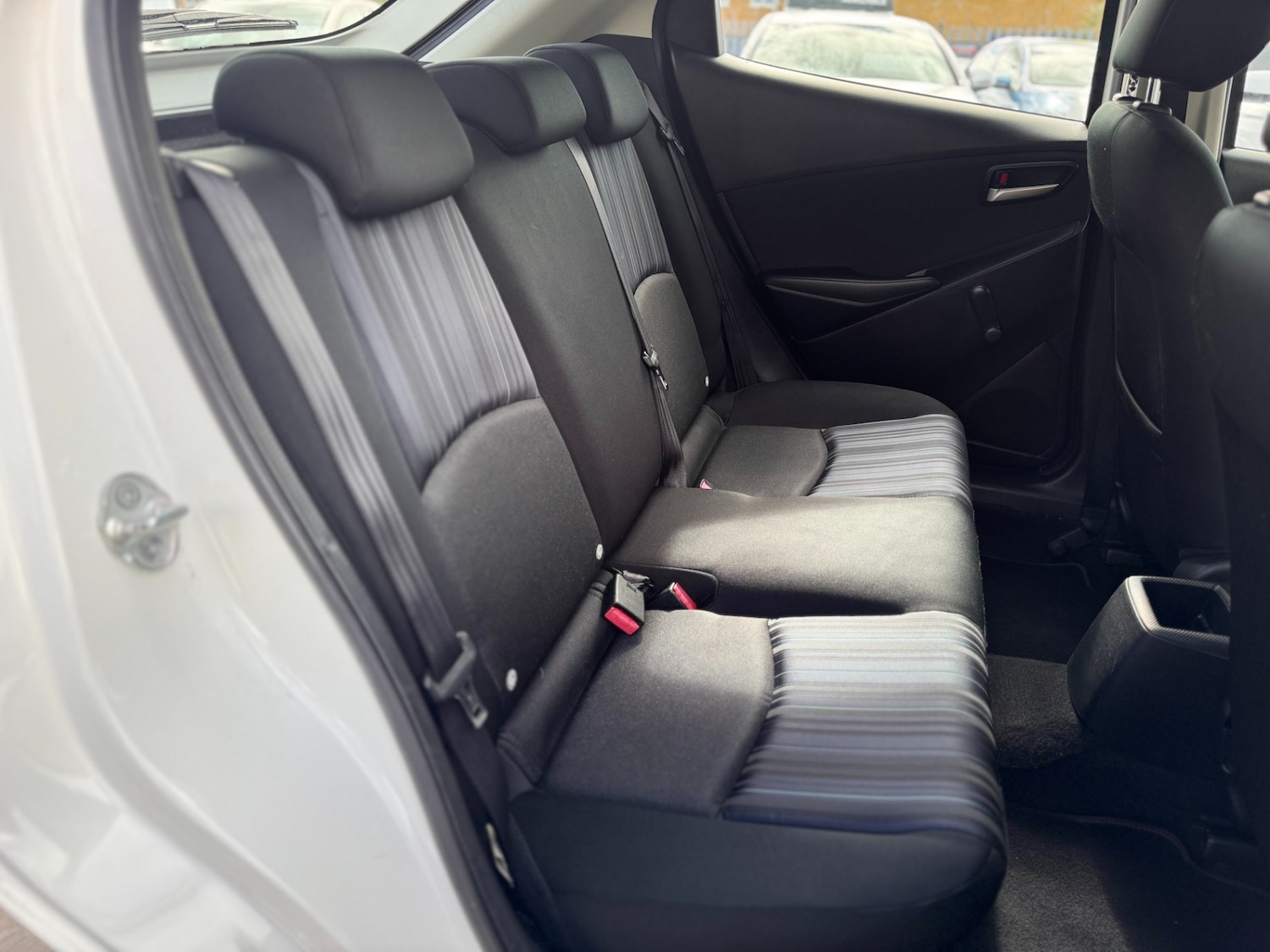 Used Mazda Mazda2 2015 for sale - 76652834: Photo 38