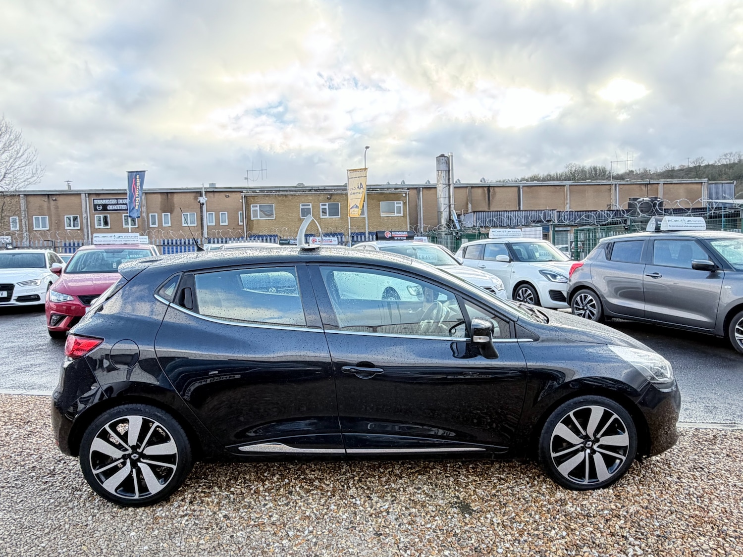 Used Renault Clio 2015 for sale - 78144549: Photo 11