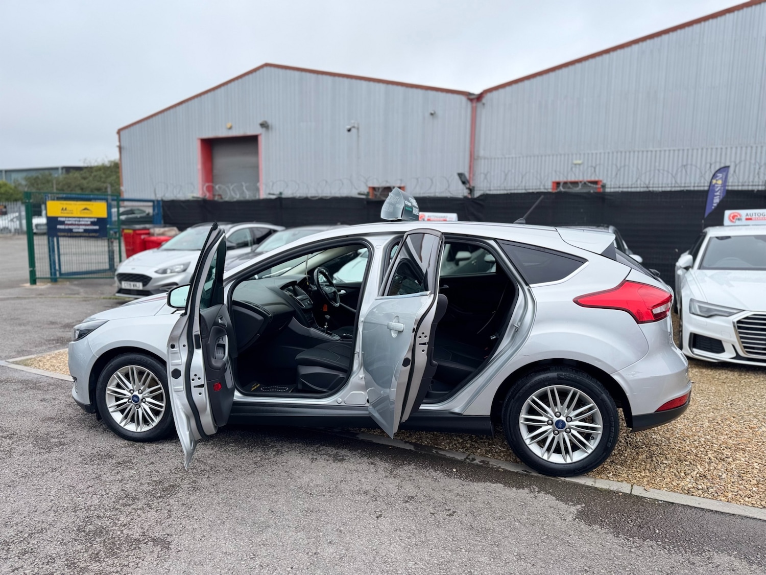 Used Ford Focus 2017 for sale - 78124804: Photo 43