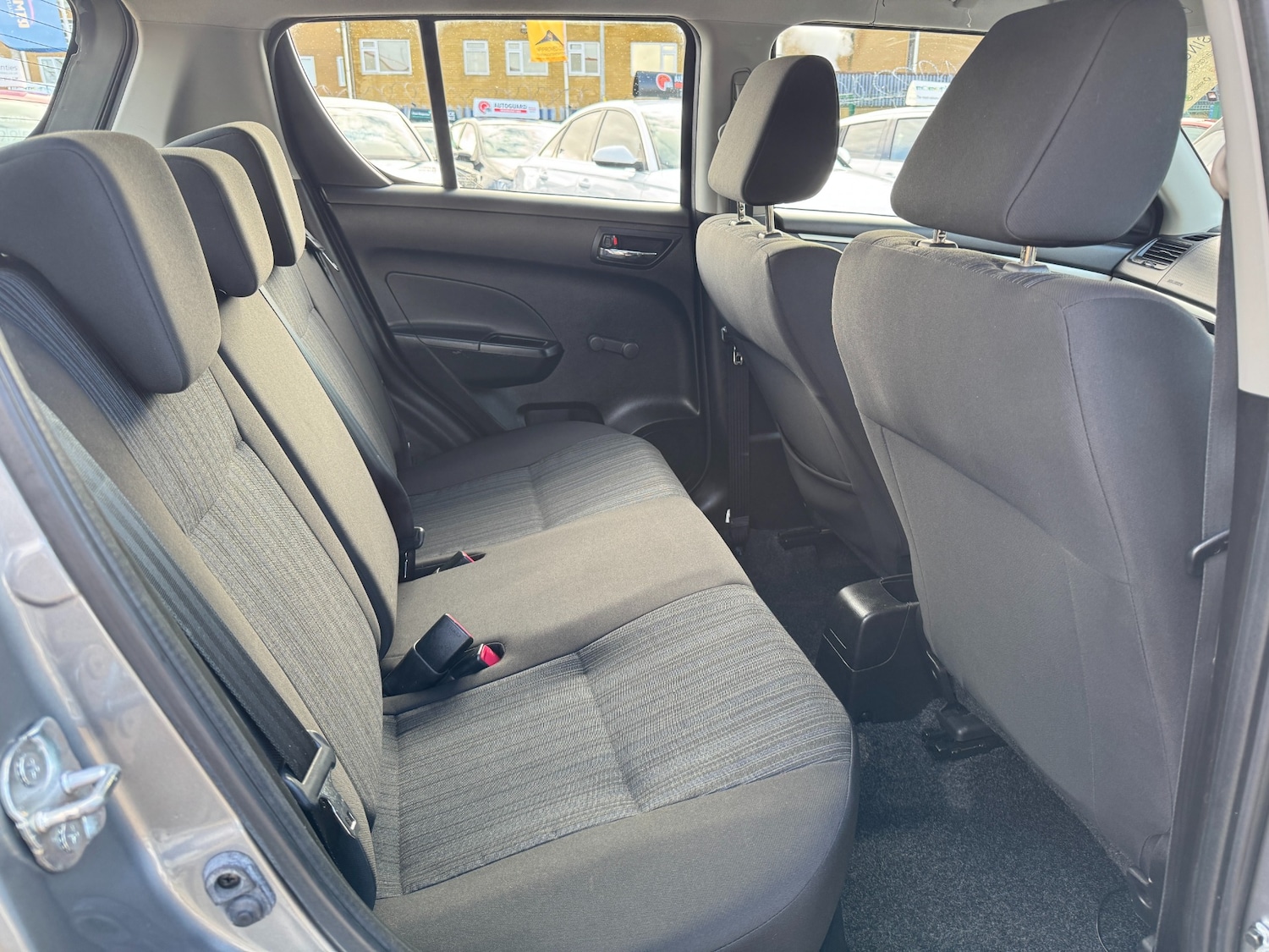 Used Suzuki Swift 2015 for sale - 78027438: Photo 9