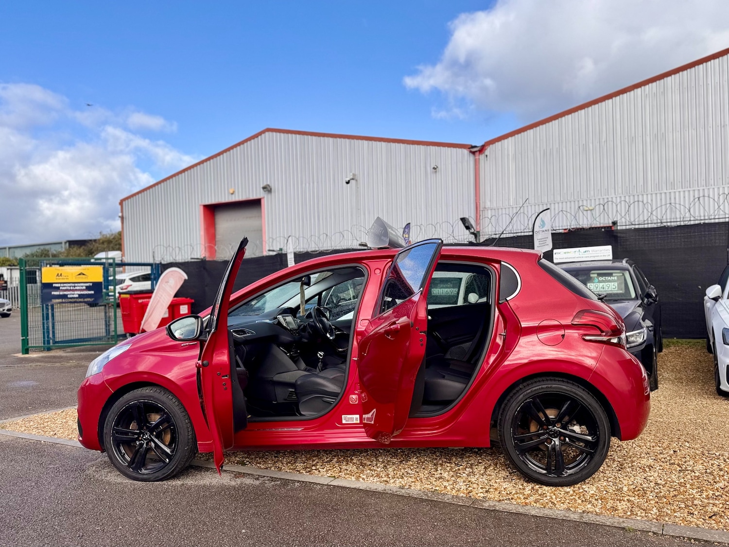 Used Peugeot 208 2015 for sale - 77324522: Photo 45