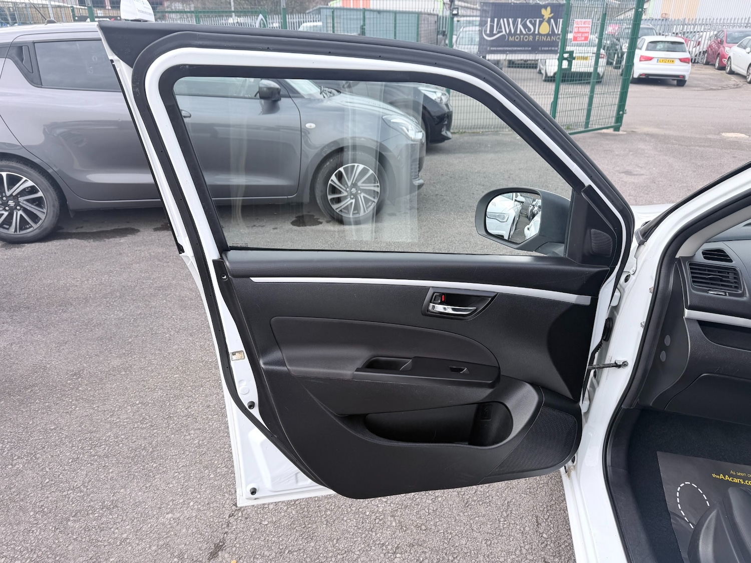 Used Suzuki Swift 2013 for sale - 78027129: Photo 38