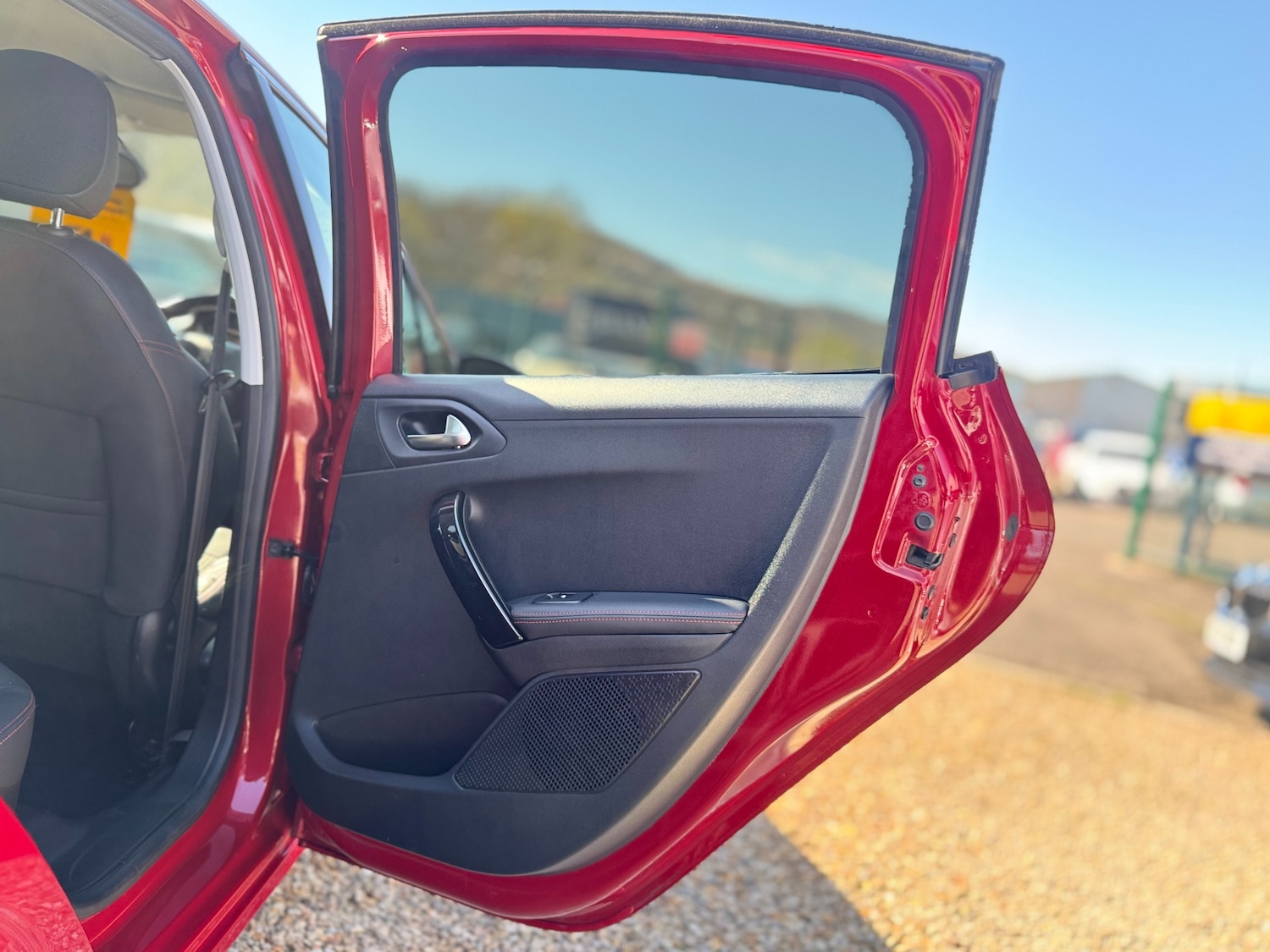 Used Peugeot 208 2018 for sale - 78083834: Photo 38