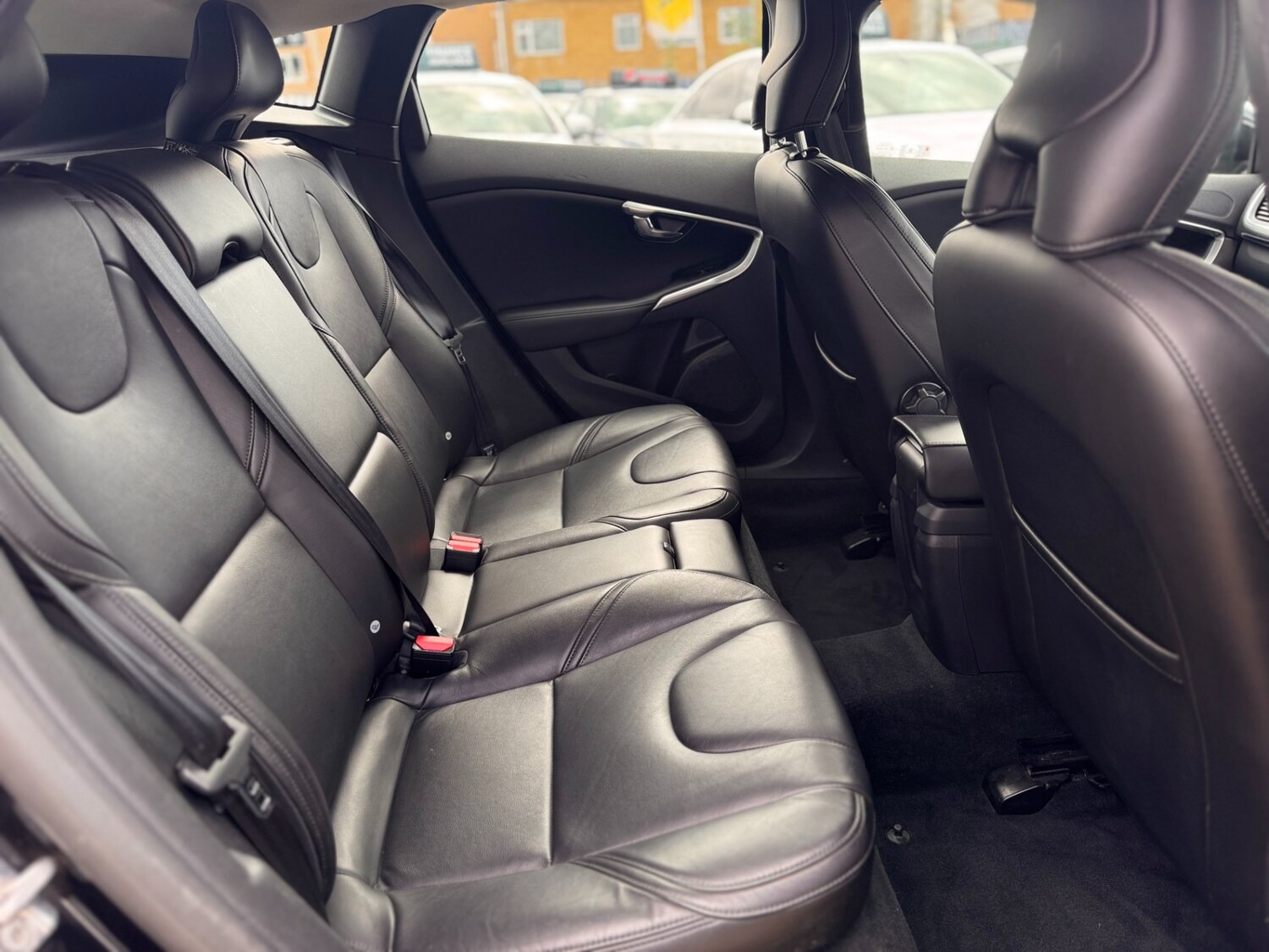 Used Volvo V40 2018 for sale - 76159667: Photo 12