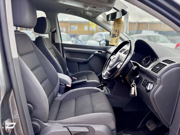 Used Volkswagen Touran 2015 for sale - 76236456: Photo 9
