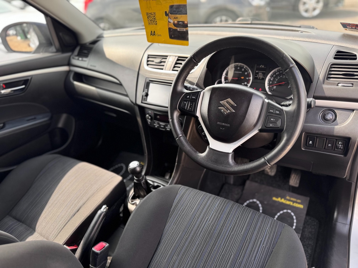 Used Suzuki Swift 2015 for sale - 76104684: Photo 36