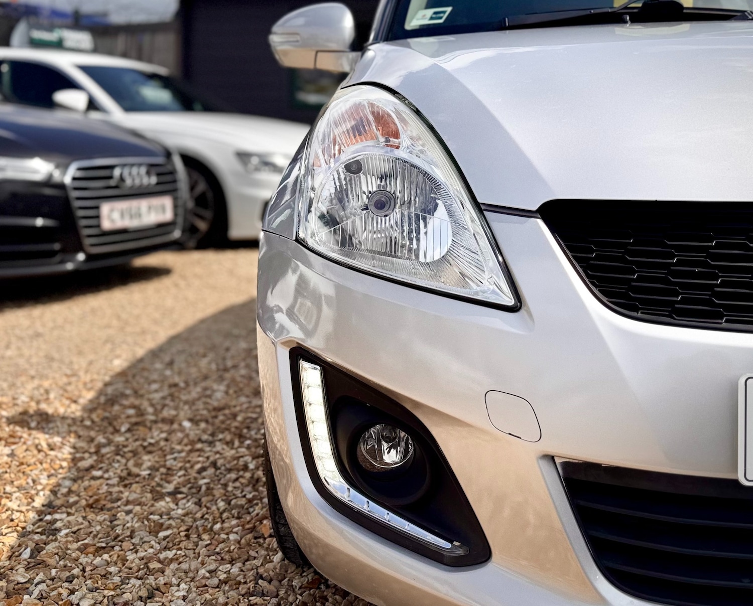 Used Suzuki Swift 2015 for sale - 76104684: Photo 48