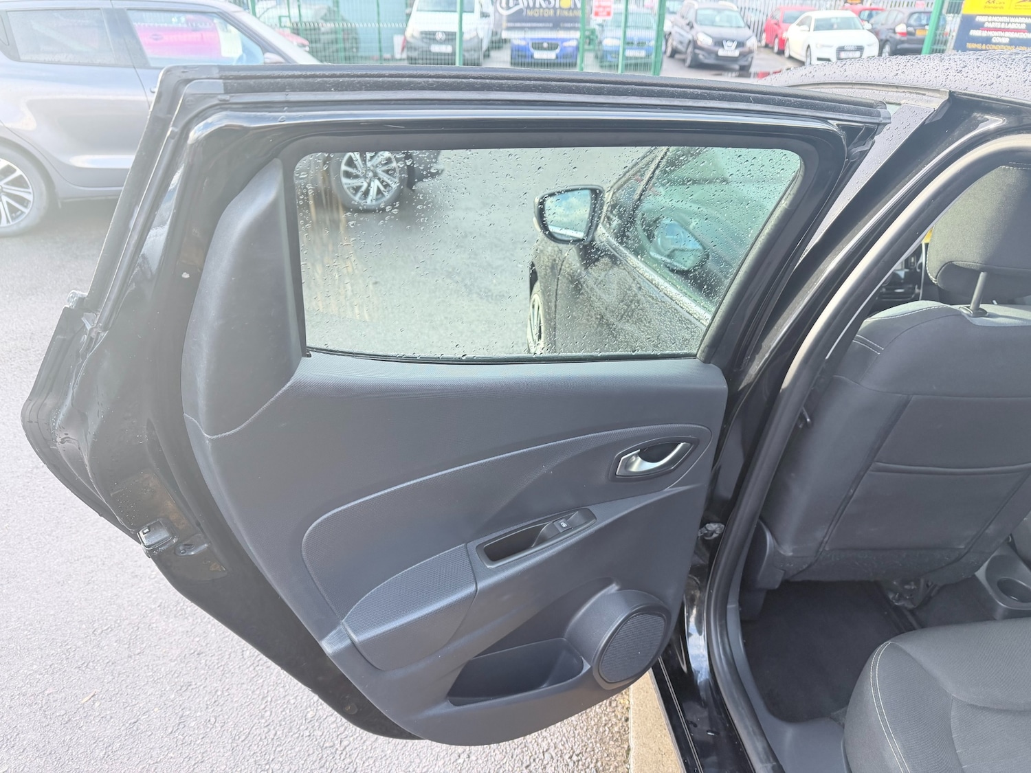 Used Renault Clio 2015 for sale - 77716585: Photo 39