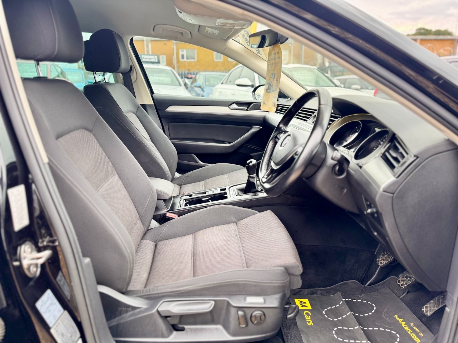 Used Volkswagen Passat 2018 for sale - 76161173: Photo 9