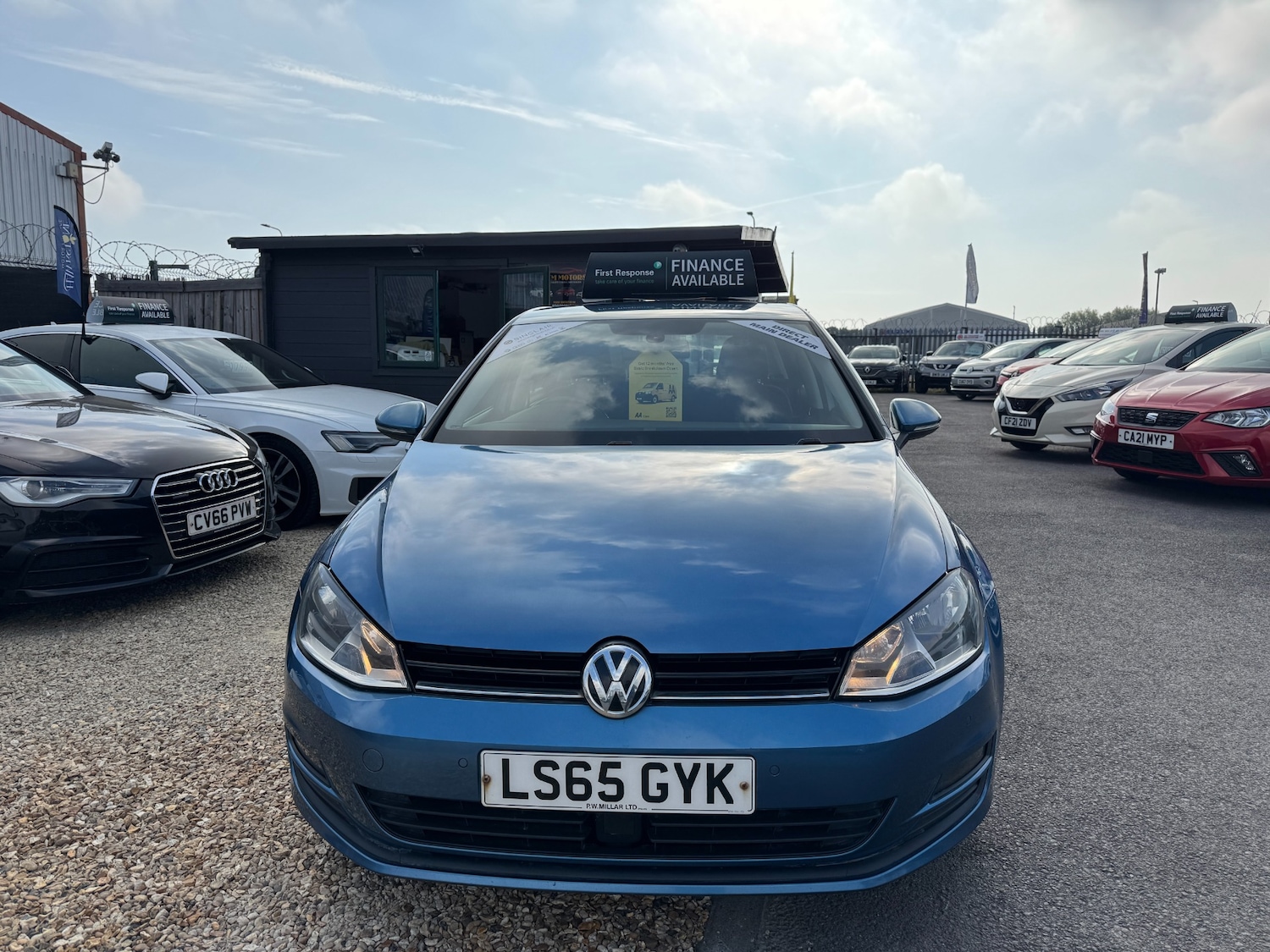 Used Volkswagen Golf 2015 for sale - 76508328: Photo 2