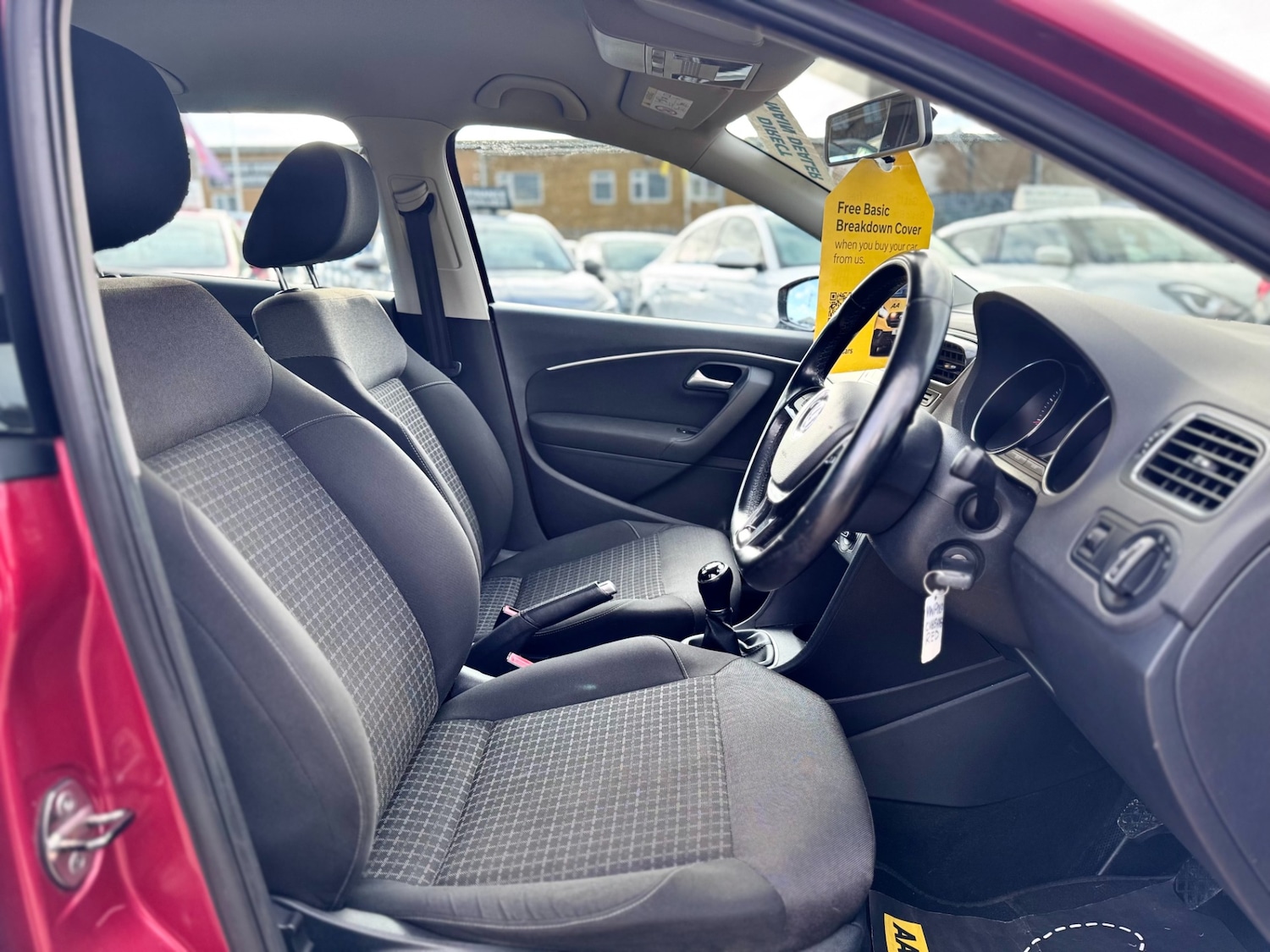 Used Volkswagen Polo 2015 for sale - 77223046: Photo 9