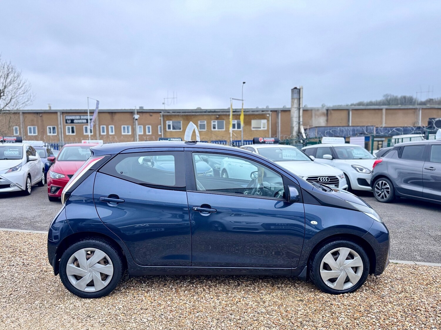 Used Toyota AYGO 2015 for sale - 77640073: Photo 12