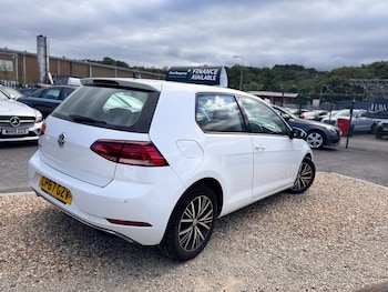 Used Volkswagen Golf 2018 for sale - 78226005: Photo