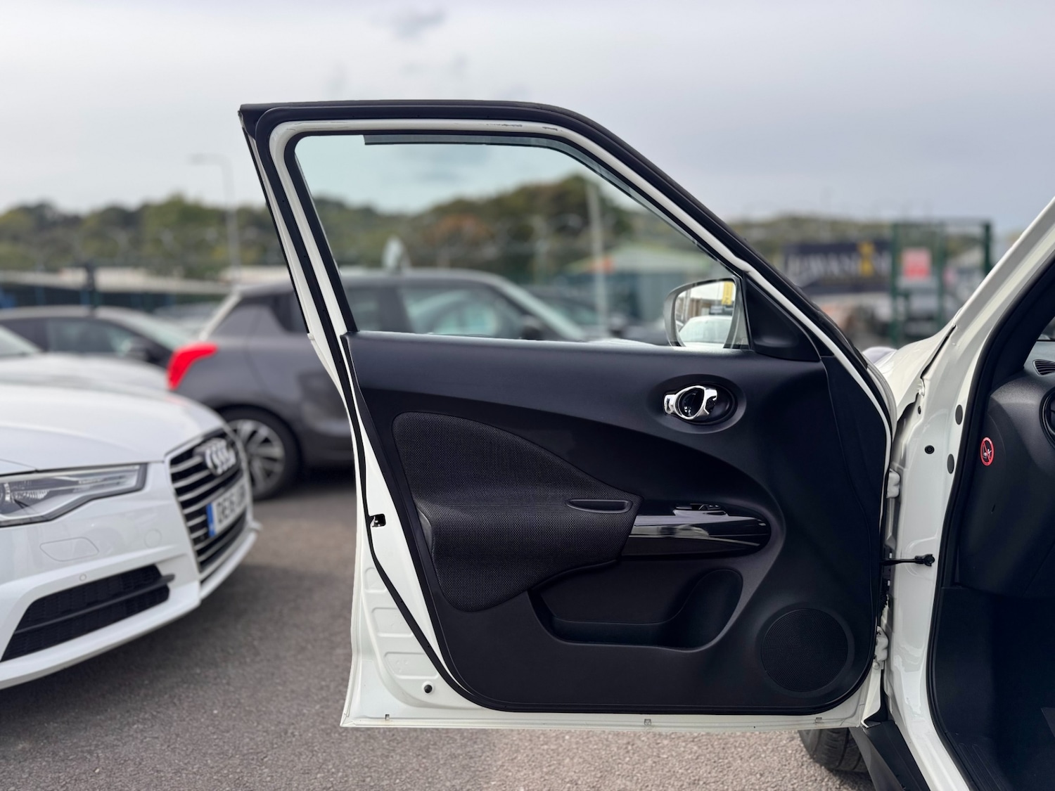 Used Nissan Juke 2014 for sale - 76157364: Photo 41