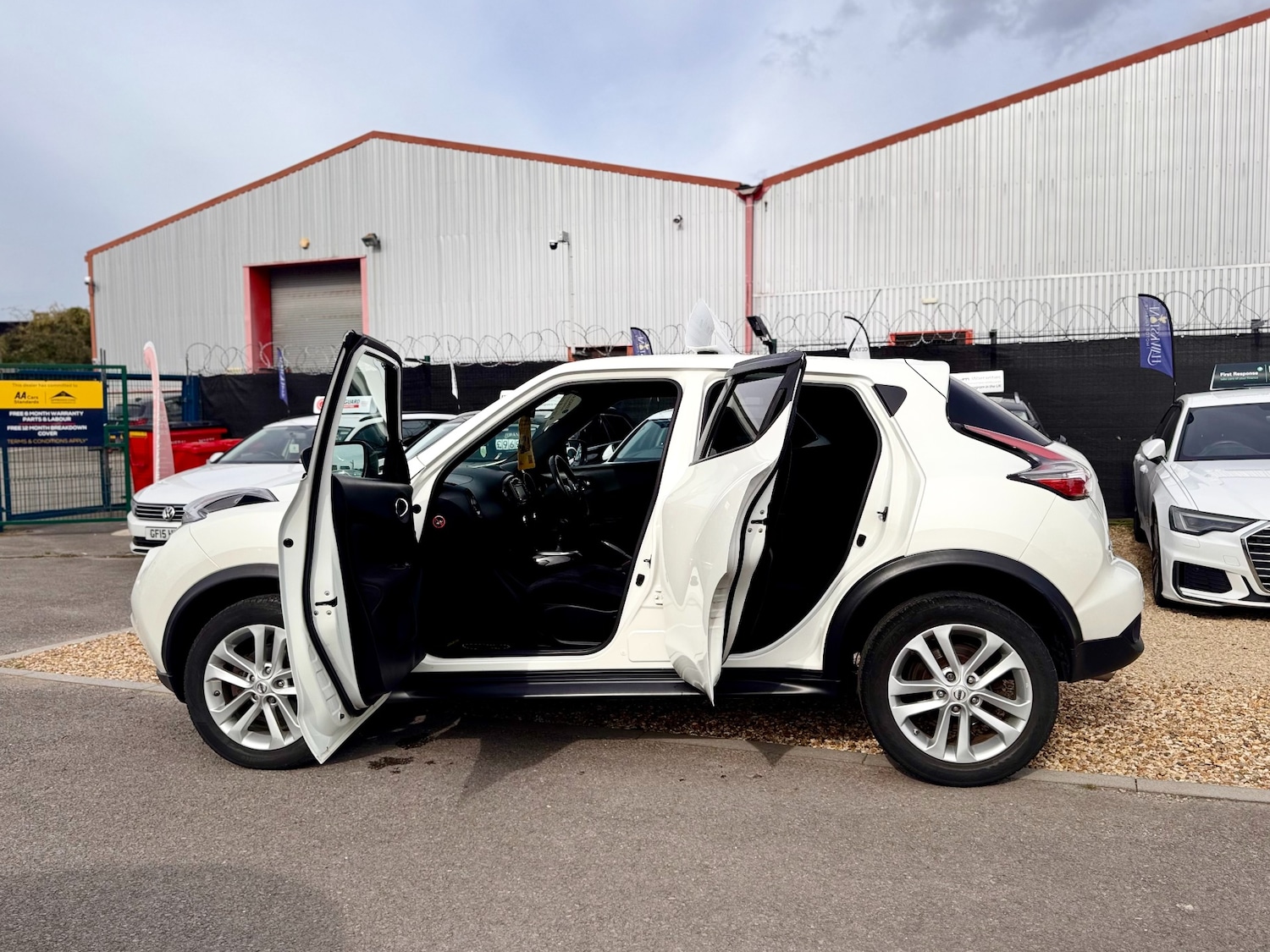 Used Nissan Juke 2014 for sale - 76157364: Photo 43