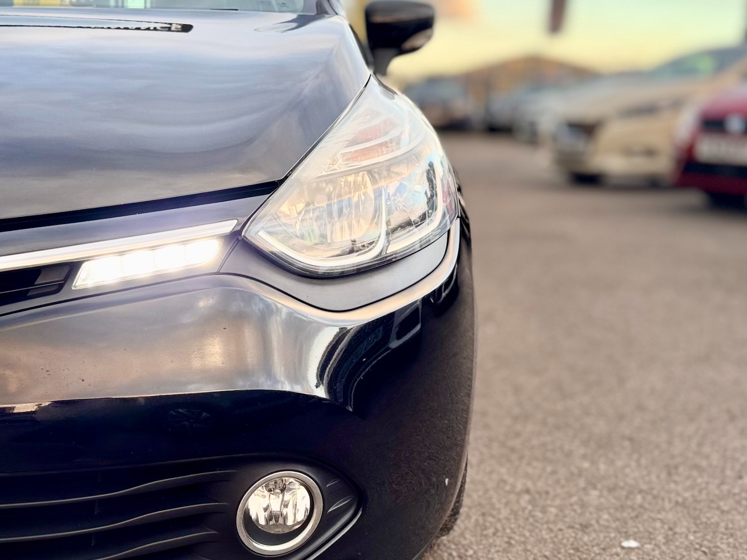 Used Renault Clio 2015 for sale - 76422143: Photo 47