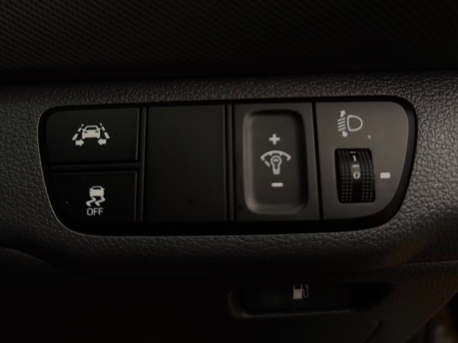 Used Hyundai IONIQ 2017 for sale - 77404881: Photo 27